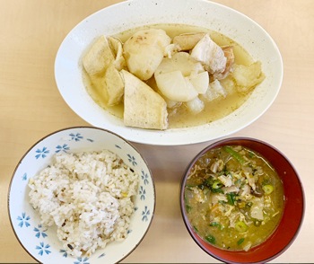 豚肉と大根じゃがいもの煮物