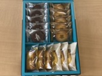 アンリシャルパンティエの焼き菓子詰め合わせ