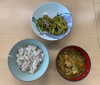 ごはんとお味噌汁