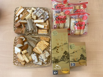 「ハトシロール」と「琴海堂のカステラ」